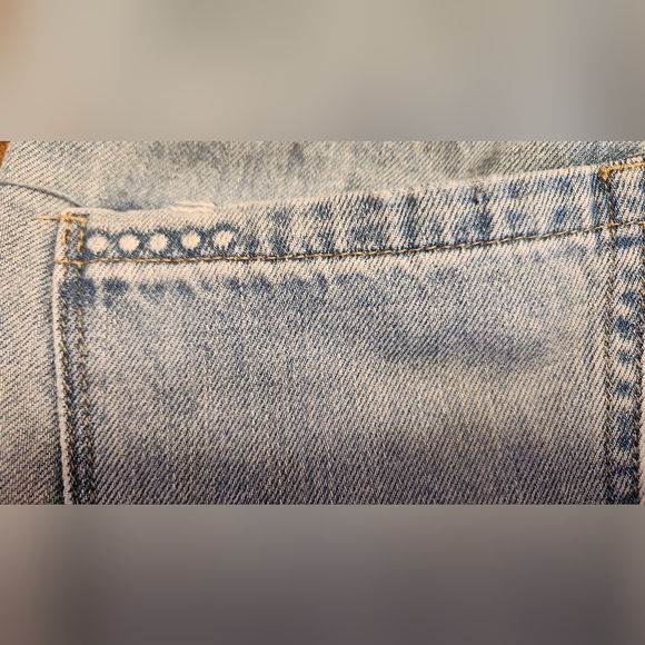 Blank NYC High Rise Tapered Leg Distressed Jeans Size 26 - Picture 9 of 12